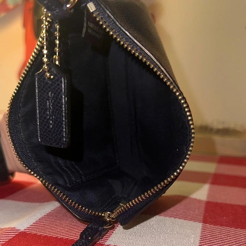 Coach Midnight Blue Wristlet EUC - Picture 7 of 7
